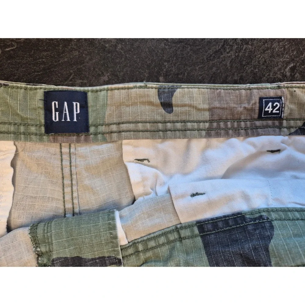 Lot of 2 Gap Men's Size 42 Camo Cargo Shorts Ripstop Stretch Military Tactical